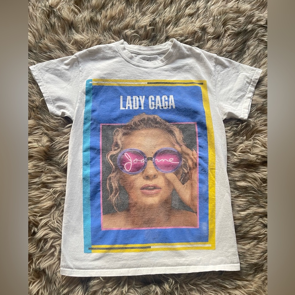 Lady Gaga Tour t-shirt, size S